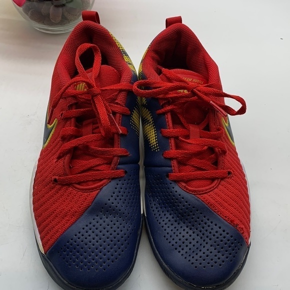 Nike Team Hustle Wuick Red Yellow Blue Sneaker Sz 7. NK0237 - Picture 1 of 11